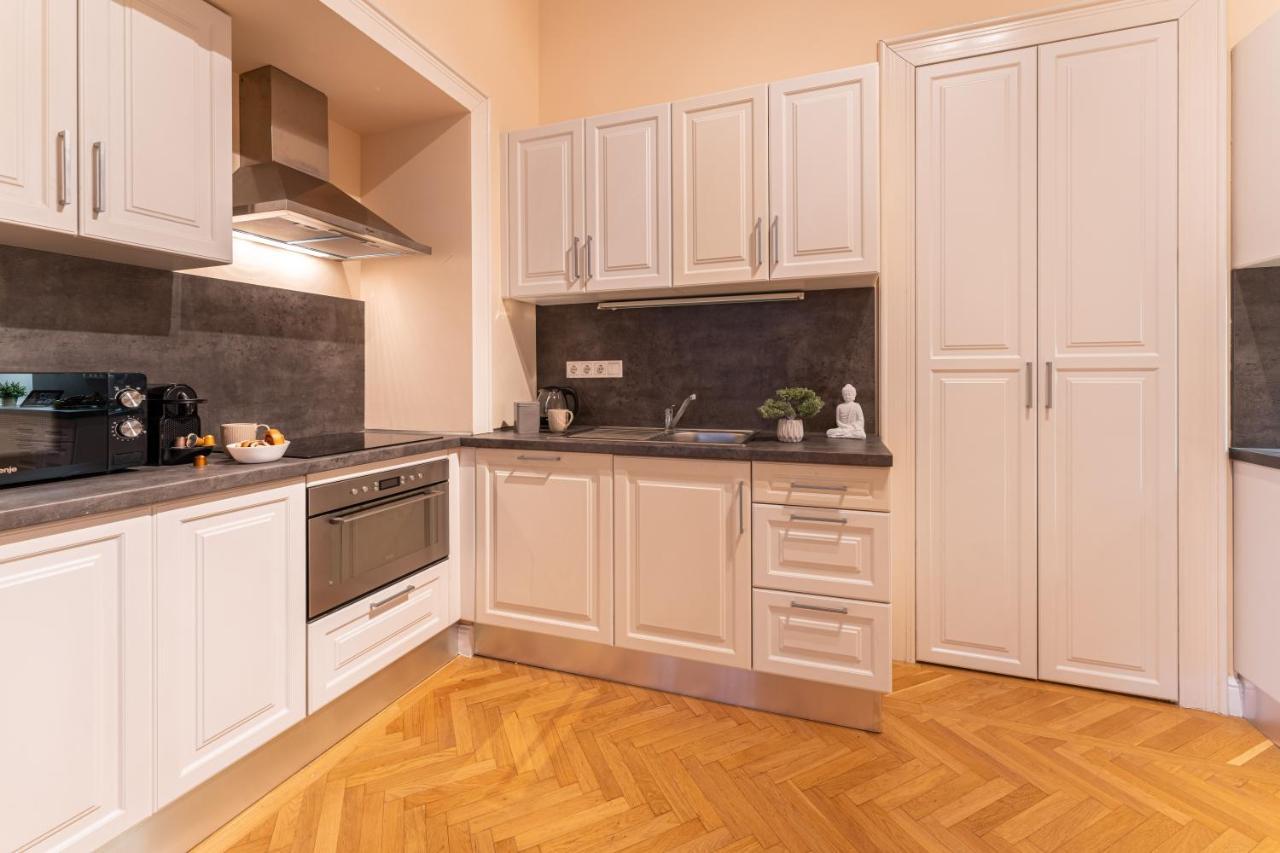 Matilda Luxury Suite Apartment Budapest Ngoại thất bức ảnh